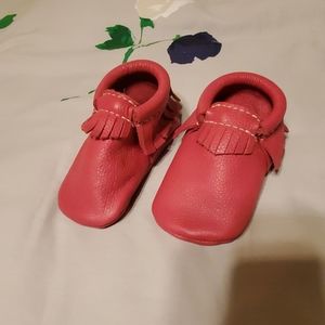 Pink Freshly Picked moccs size 4